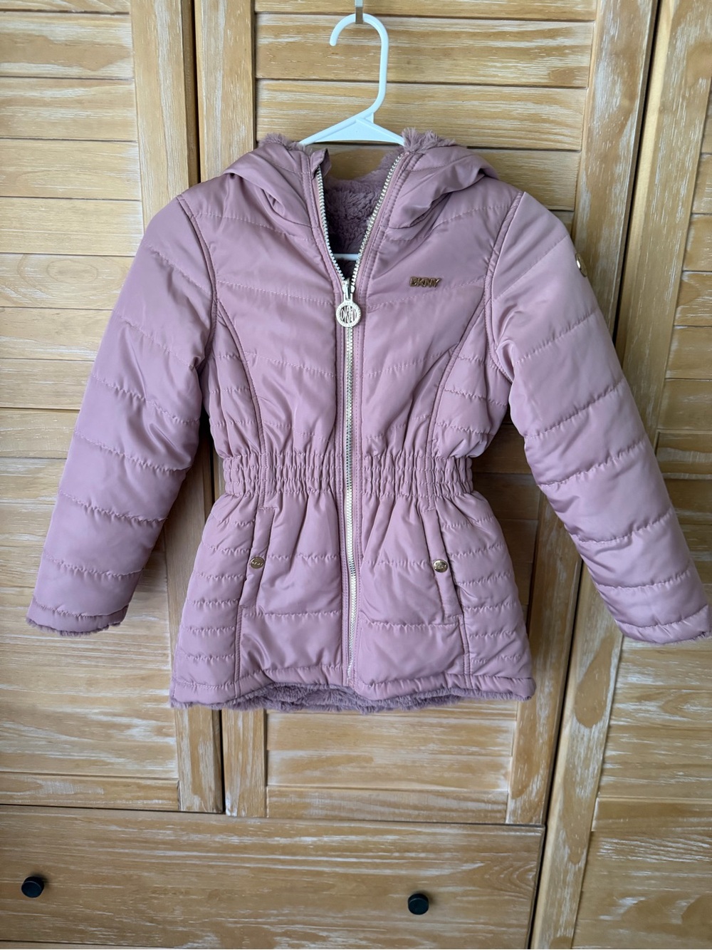 DKNY Girls' Dusty Rose Hooded Puffer Coat size 7-8